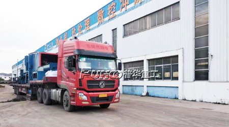 發(fā)往寧夏Q6918大型輥道通過式拋丸清理機發(fā)貨現(xiàn)場